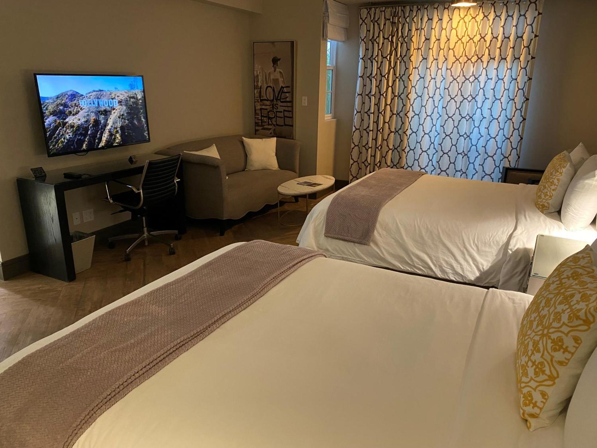 Hollywood Hotel