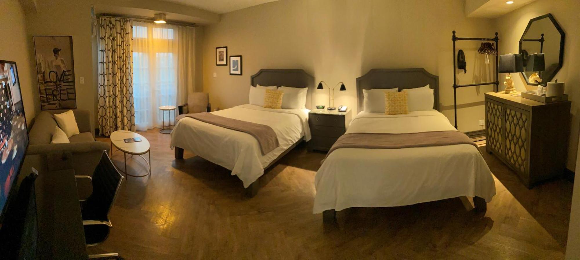 Hollywood Hotel